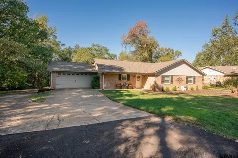 9379 St Patrick Pl, Tyler, TX 75703