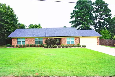 303 Mari Beth, White Oak, TX 75693
