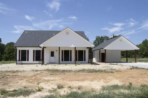 100 Cardinal, Mount Pleasant, TX 75455