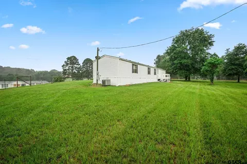 8777 Aspen Trl, Big Sandy, TX 75755