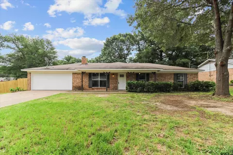 400 Middleton St, Palestine, TX 75803