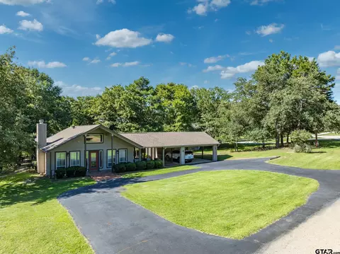 189 Salida Bnd, Holly Lake Ranch, TX 75765