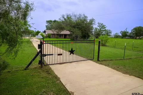 18752 County Road 4001, Mabank, TX 75147