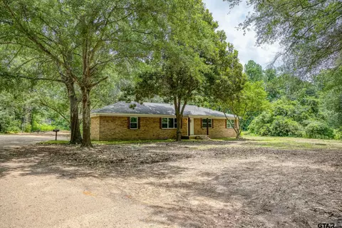 2304 Evergreen, Palestine, TX 75803