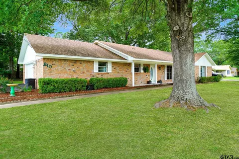 810 E Goode St, Quitman, TX 75783 photo 2