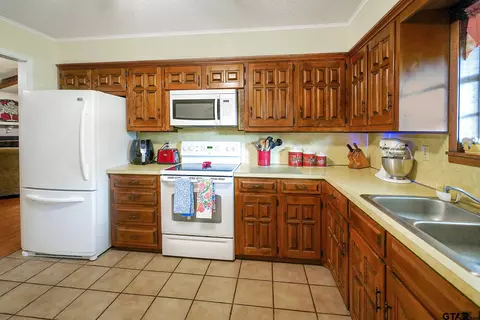 810 E Goode St, Quitman, TX 75783 photo 13