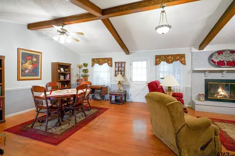 810 E Goode St, Quitman, TX 75783 photo 9
