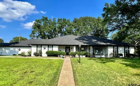 21067 High St, Flint, TX 75762