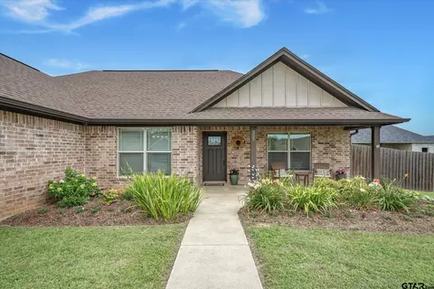 357 Smith Cir, Lindale, TX 75771 photo 3
