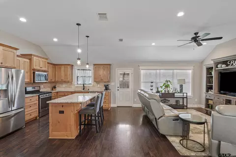 357 Smith Cir, Lindale, TX 75771 photo 17