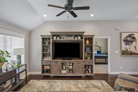 357 Smith Cir, Lindale, TX 75771 photo 15