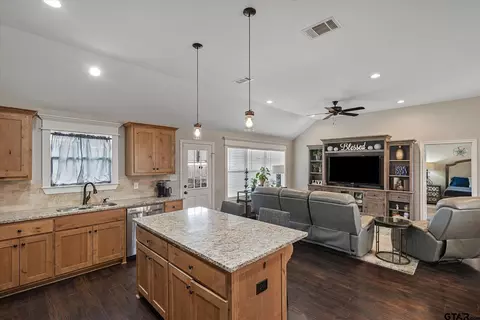 357 Smith Cir, Lindale, TX 75771 photo 22