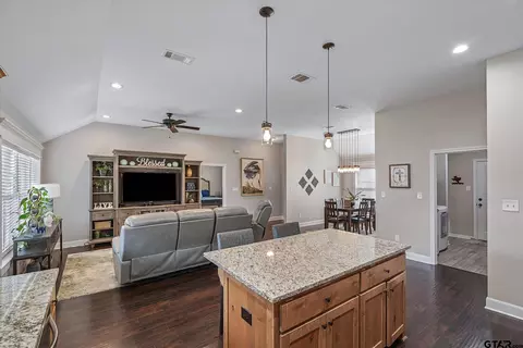 357 Smith Cir, Lindale, TX 75771 photo 23