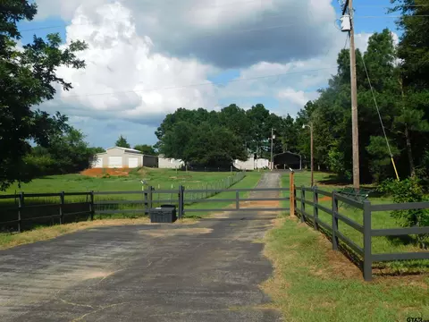 1205 County Road 4504, Jacksonville, TX 75766