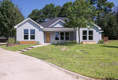 2140 Old Oak Cir, Tyler, TX 75703