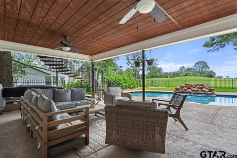 140 Hideaway Ln E, Hideaway, TX 75771 photo 32