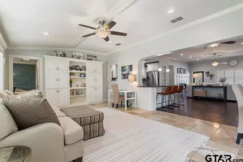 140 Hideaway Ln E, Hideaway, TX 75771 photo 11