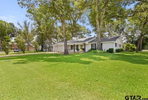 140 Hideaway Ln E, Hideaway, TX 75771 photo 3