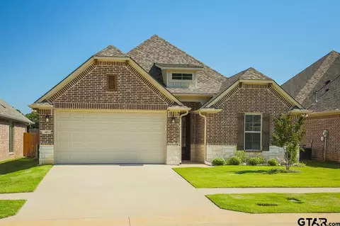 451 Preston Rdg, Tyler, TX 75703