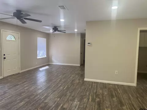 Living - 12367 Chapman Rd, Tyler, TX 75708 photo 5 of 7