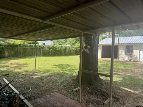 Exterior - 12367 Chapman Rd, Tyler, TX 75708 photo 3 of 7