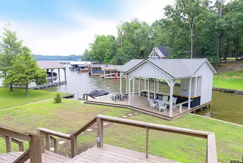 114 King Club Cir, Scroggins, TX 75480