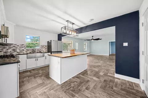1520 E Devine St, Tyler, TX 75701 photo 5