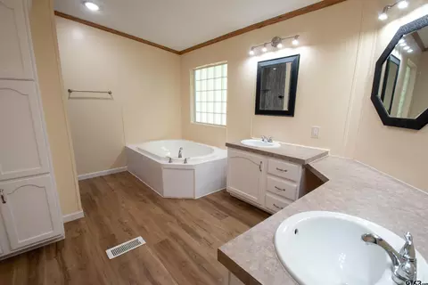 240 E Cedar Ln, Murchison, TX 75778 photo 24