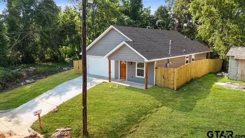 1026 W 34th St, Tyler, TX 75702