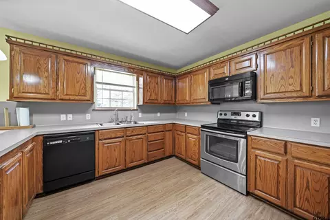6671 Snapdragon Rd, Ore City, TX 75683 photo 10