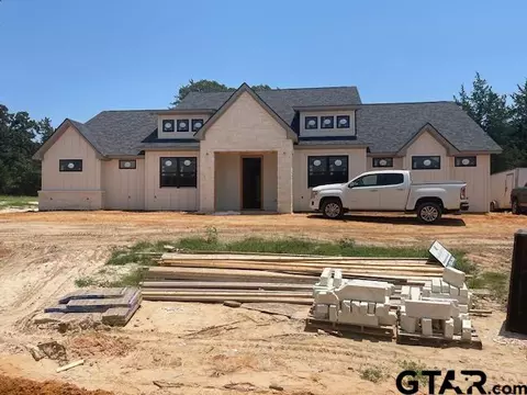 14517 Woodland Creek Dr, Lindale, TX 75771