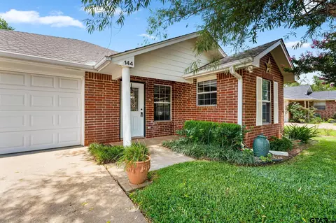144 Valley View Ln, Jacksonville, TX 75766