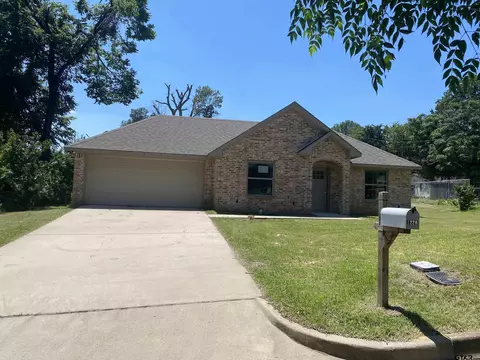 1228 N Whitten, Tyler, TX 75702