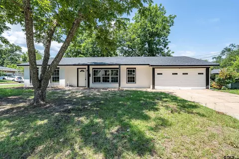 2115 Crestwood Dr, Tyler, TX 75701