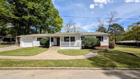 Exterior - 101 E Beck St, Big Sandy, TX 75755 photo 8 of 8
