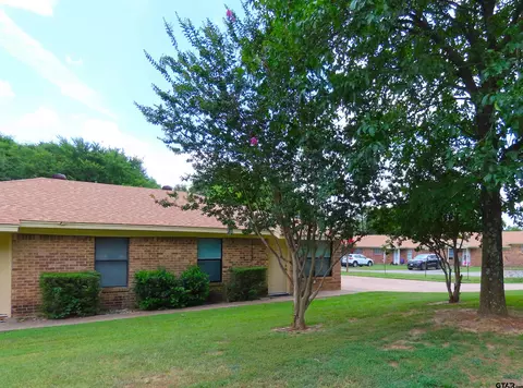 203 Memory Ln #B, Whitehouse, TX 75791