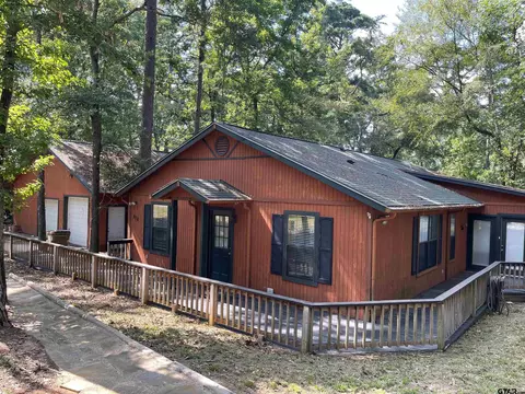 878 Valleywood Trl, Holly Lake Ranch, TX 75765