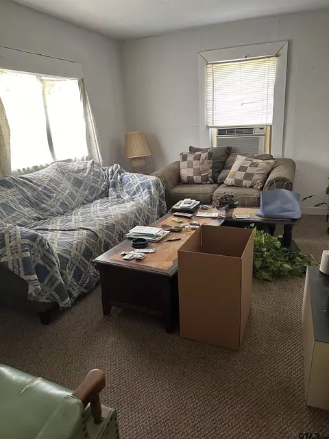 1417 N Whitten, Tyler, TX 75702