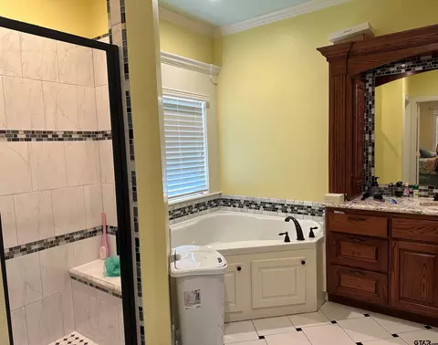 7027 Maple Ridge Rd, Tyler, TX 75708 photo 10