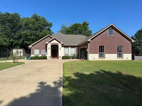 7027 Maple Ridge Rd, Tyler, TX 75708