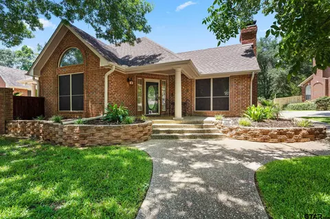 408 Rosebrook Cir, Whitehouse, TX 75791
