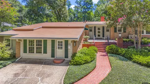 2306 Old Bullard Rd, Tyler, TX 75701