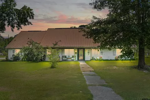329 Diana Rd, Kilgore, TX 75662