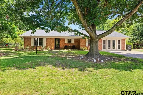 1325 Rockdale Rd, Sulphur Springs, TX 75482