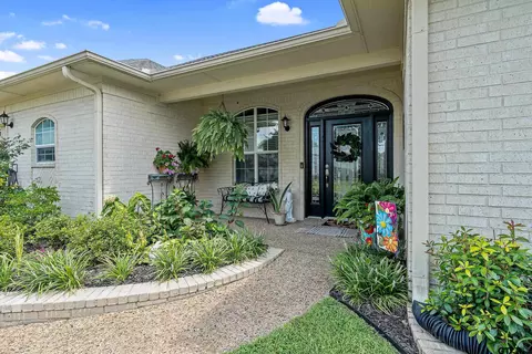 2810 Gloucester Dr, Tyler, TX 75707