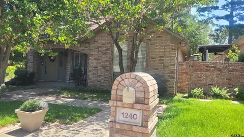 1240 Willow Cove Ter, Tyler, TX 75703