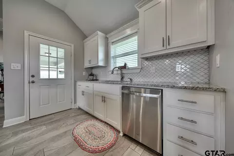 353 Smith Cir, Lindale, TX 75771 photo 21