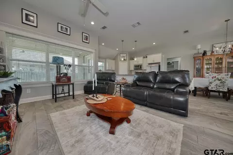 353 Smith Cir, Lindale, TX 75771 photo 6