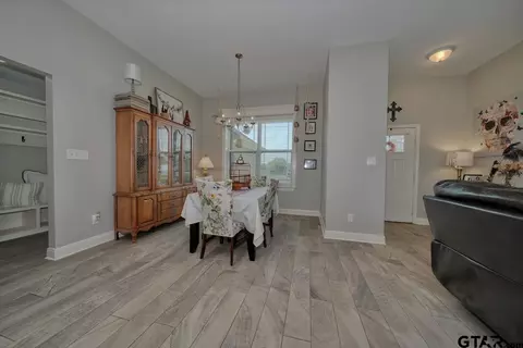 353 Smith Cir, Lindale, TX 75771 photo 10