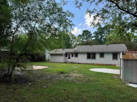 210 E Pirate St, Longview, TX 75604 photo 21
